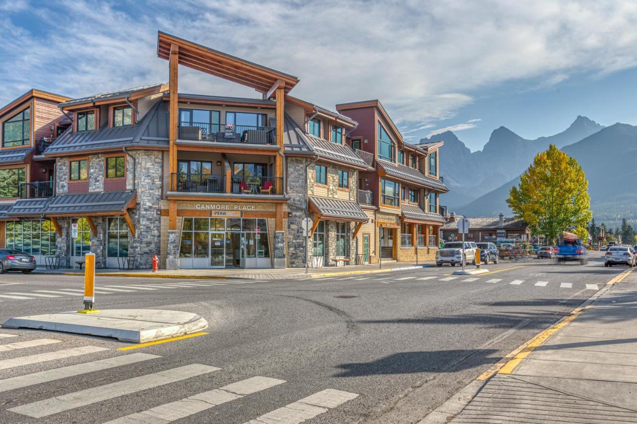 Villa Beautiful Peak Vista - 2BR w Stunning Mt Views Canmore Exterior foto